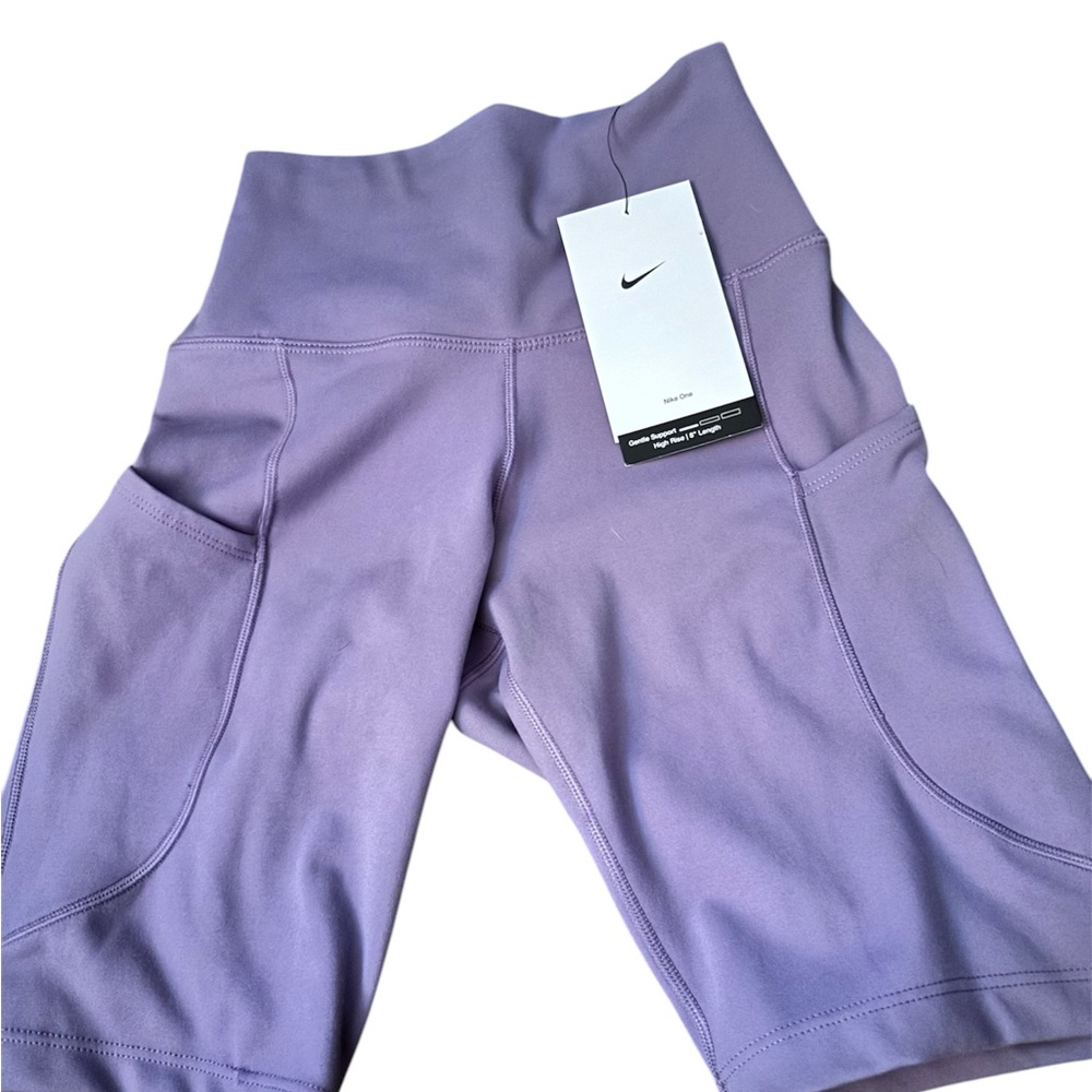 NWT XS Nike Training Biker shorts
